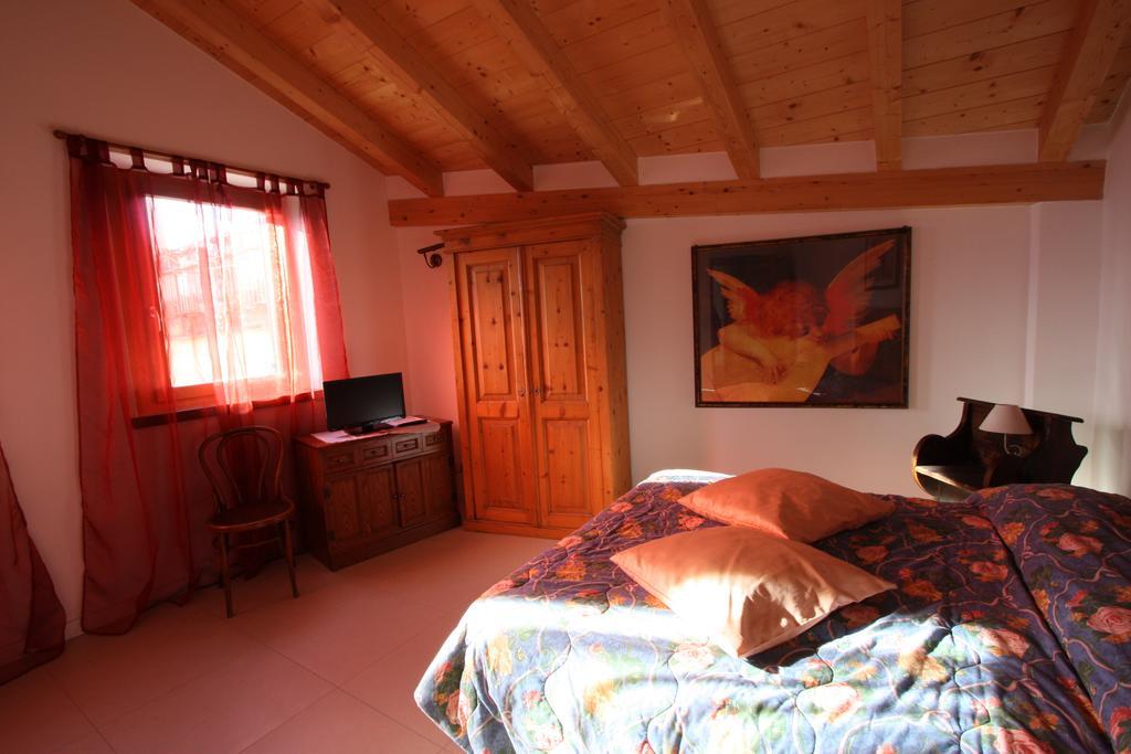 B&B Le Tre Chiavi Isera Luaran gambar