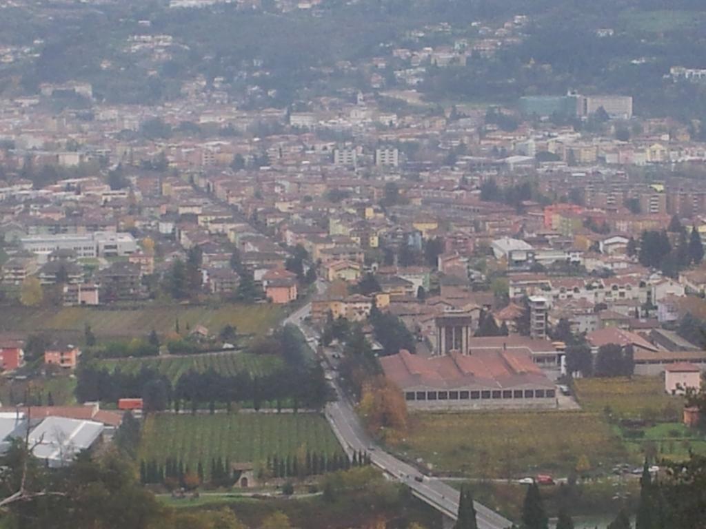 B&B Le Tre Chiavi Isera Luaran gambar